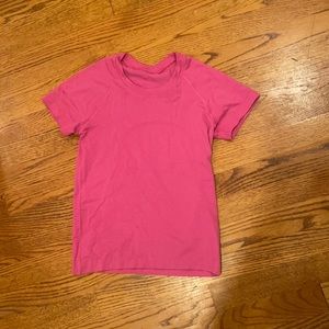 Lululemon Sonic pink Swiftly top. Size 4